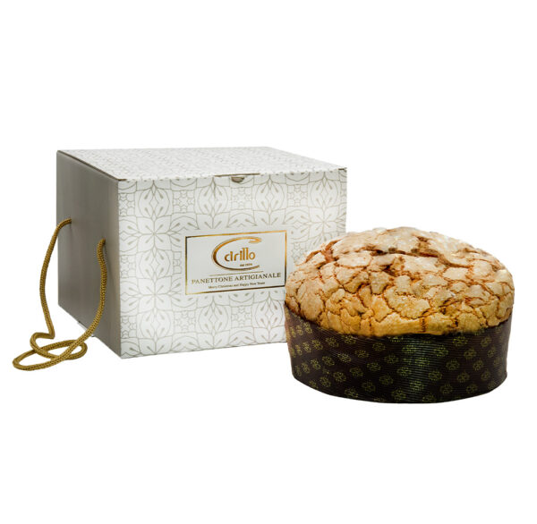 Panettone con albicocca e pasta di mandorle